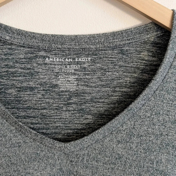 AE Soft & Sexy Long-Sleeve Tee Shirt - Picture 4 of 5